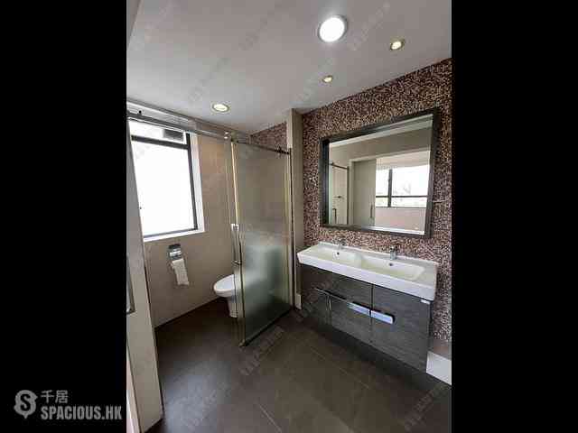 Repulse Bay - Ridge Court Block A-B 06