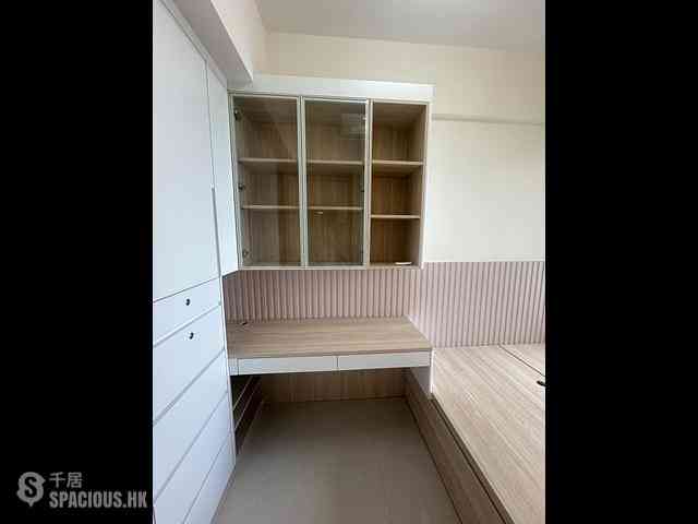 Tsuen Wan - Ocean Pride Phase 3A Ocean Supreme Block 2B 06