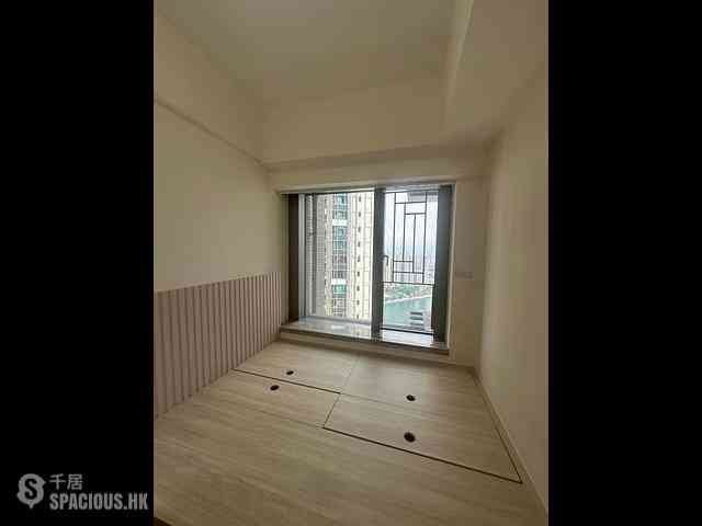 Tsuen Wan - Ocean Pride Phase 3A Ocean Supreme Block 2B 07