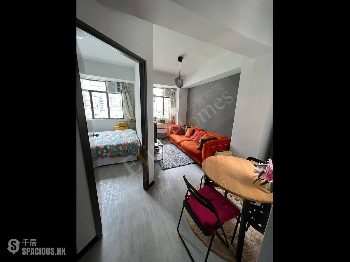 Sai Ying Pun - 54, Second Street 01