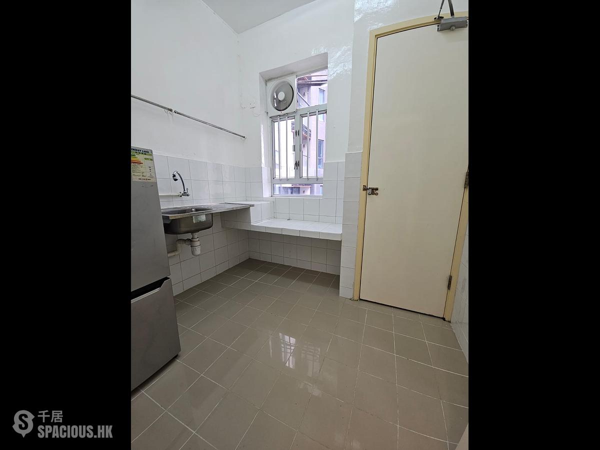 Kennedy Town - 1F-1J, Sands Street 01