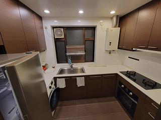 Causeway Bay - Lei Shun Court 05
