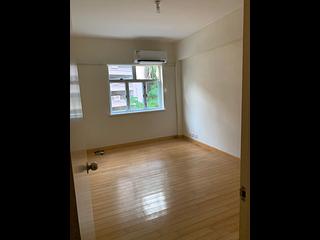 Mid Levels Central - 6B-6E, Bowen Road 05