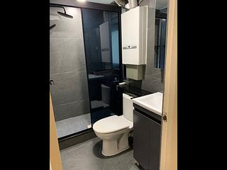 Mid Levels Central - 6B-6E, Bowen Road 08