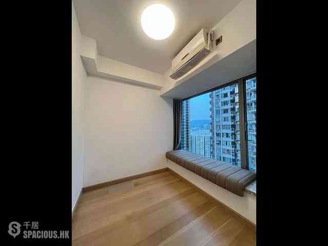 Hung Hom - Stars By The Harbour 06