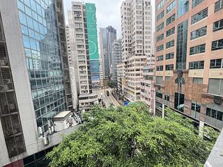灣仔 - 摩理臣山道8-10號 02