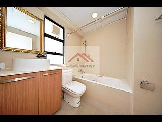 Mid Levels Central - Robinson Heights 05