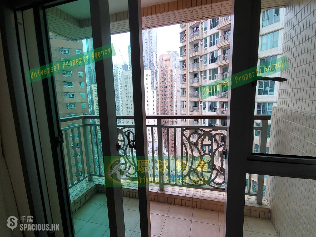 Kennedy Town - The Merton 01