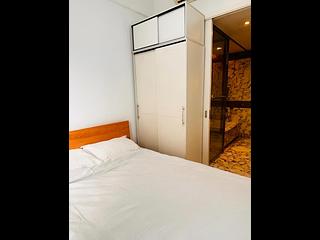 Tai Hang - The Warren 18