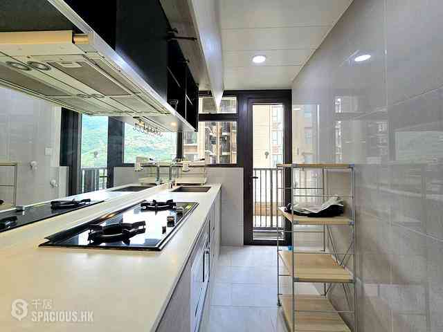 Tung Chung - The Visionary Tower 6 13