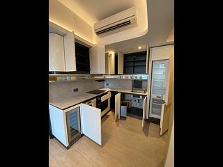 Mid Levels Central - Townplace Soho 05