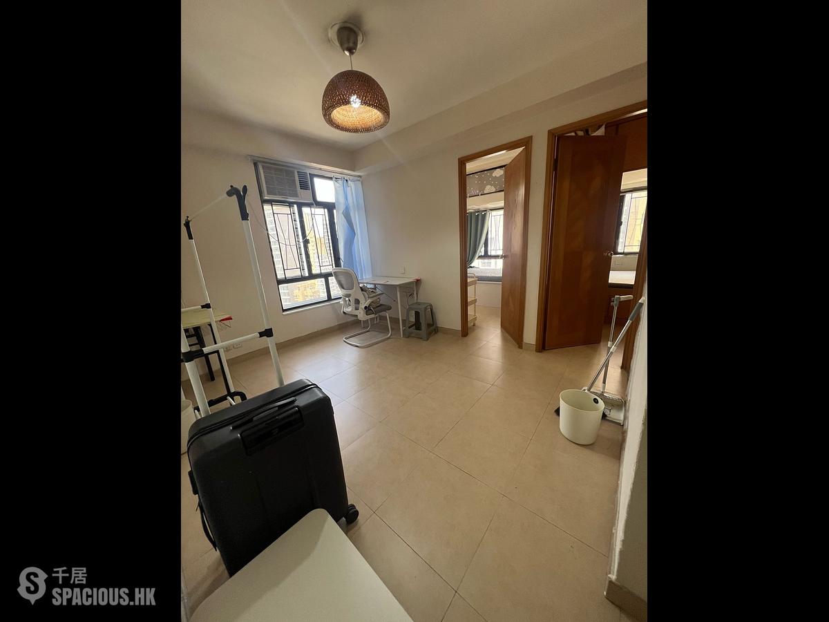Sai Ying Pun - Western Garden Evergreen Tower (Block 1) 01