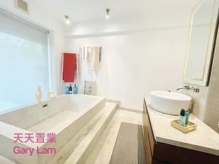 Clear Water Bay - Royal Castle 28