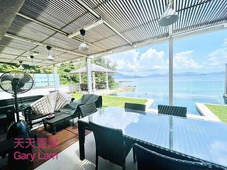 Clear Water Bay - Royal Castle 34