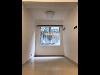 Soho - Ying Pont Building 04