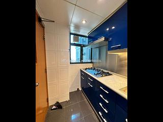 Mid Levels West - 80 Robinson Road 05