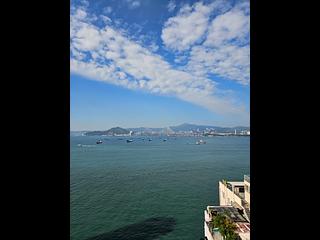 Kennedy Town - University Heights 11
