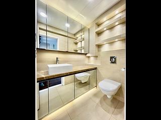 The Peak - Villa Verde Block D 06