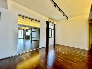 The Peak - Villa Verde Block D 11