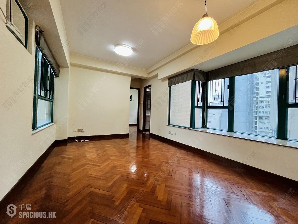Causeway Bay - The Grandeur 01