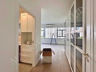 Mid Levels Central - Brewin Court 09