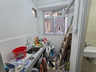 Sai Ying Pun - 260-262, Queen's Road West 12