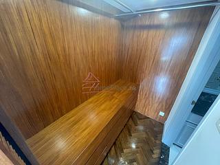 Mid Levels Central - 62B, Robinson Road 06