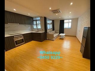 Sheung Wan - Yu Hing Mansion 02
