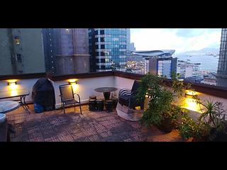 Causeway Bay - Lockhart House Block B 08