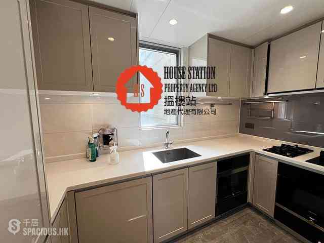 Tseung Kwan O - Monterey Block 7A 05