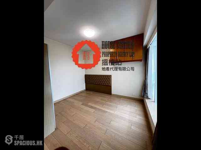 Tseung Kwan O - Monterey Block 7A 10