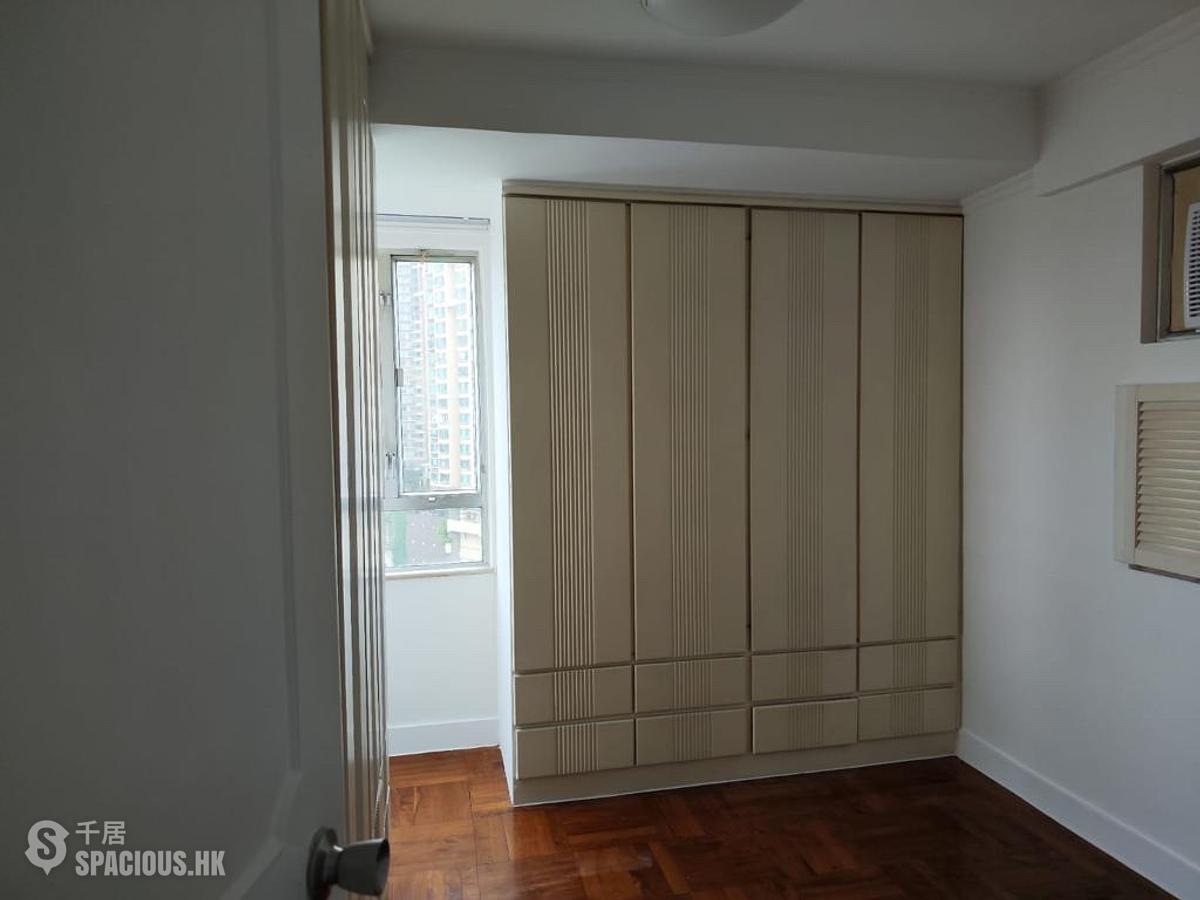 Kennedy Town - Joyful Building 01