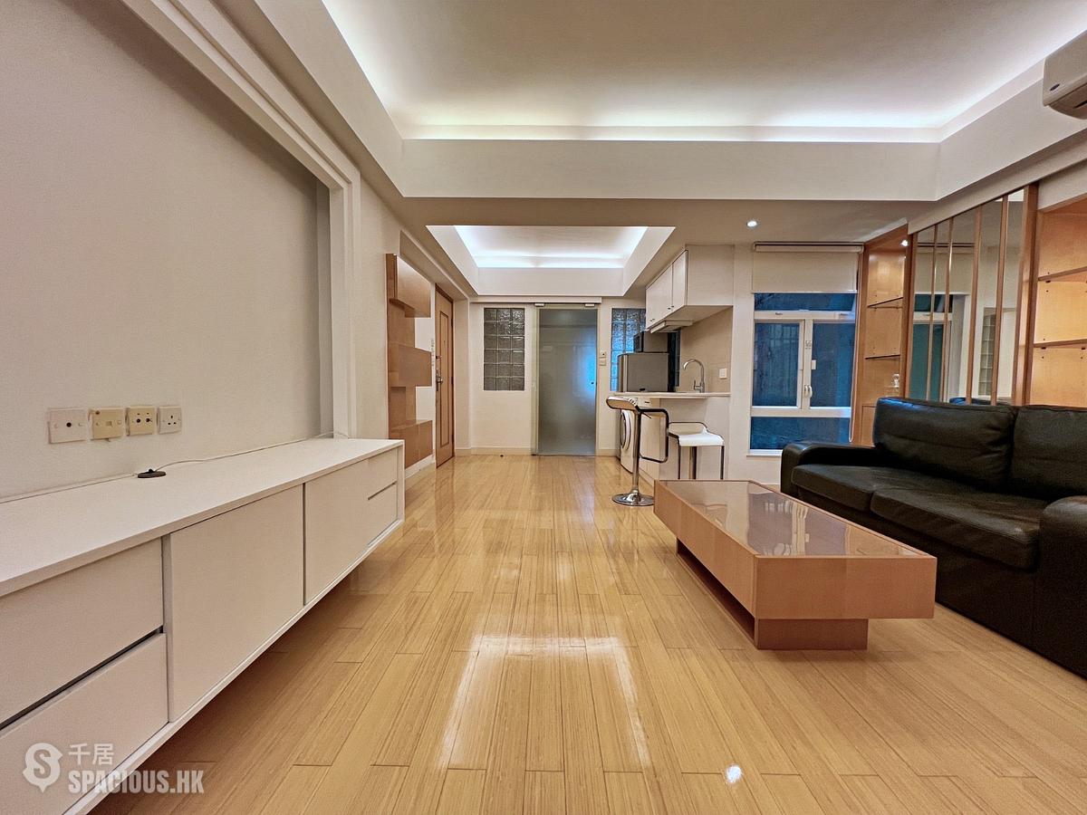 Wan Chai - Ying King Building (Mansion) 01
