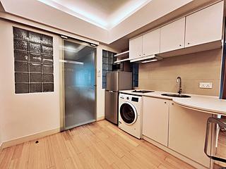Wan Chai - Ying King Building (Mansion) 06