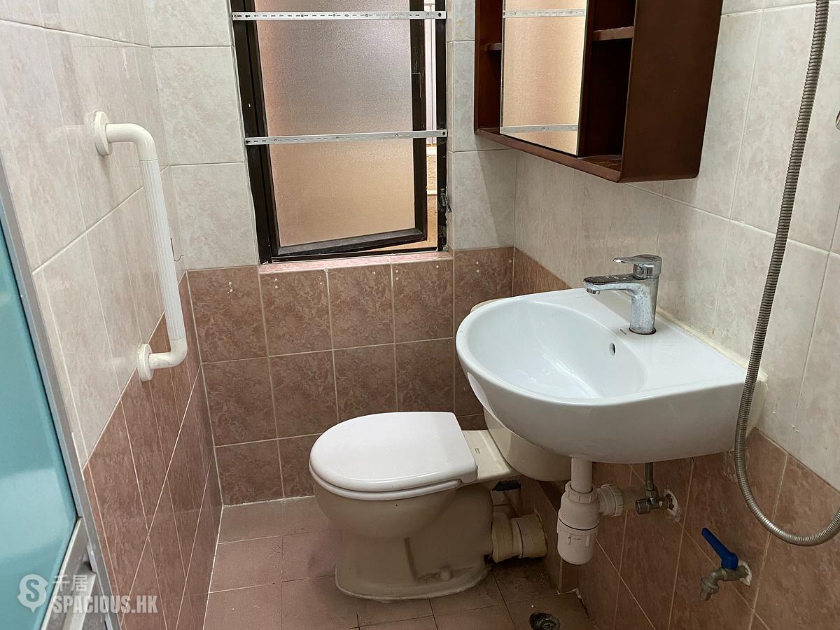 Shek Tong Tsui - Sum Way Mansion 01