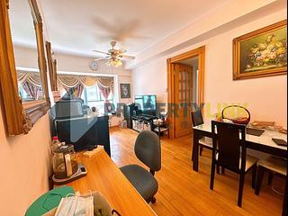Sheung Wan - Queen's Terrace 02