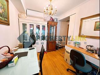 Sheung Wan - Queen's Terrace 03