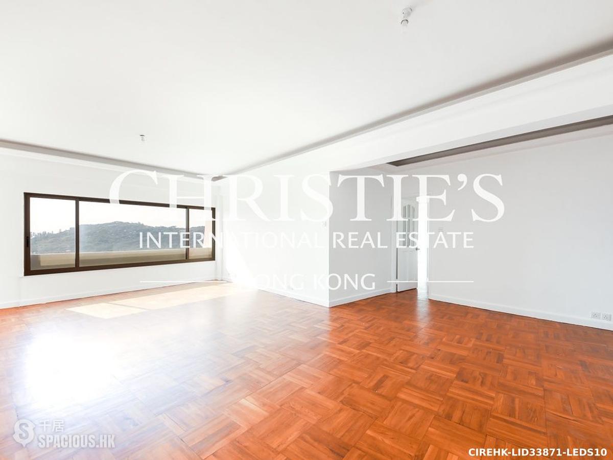 Chung Hom Kok - Jadebeach Villa 01