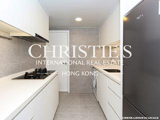 Wan Chai - Convention Plaza Apartments 08