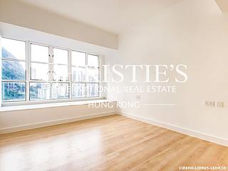Mid Levels Central - Garden Terrace 09