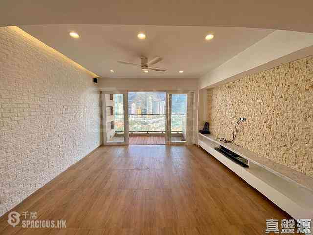 Repulse Bay - Repulse Bay Garden Block 12 02