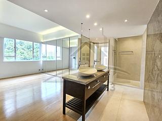 Mid Levels West - Realty Gardens 04