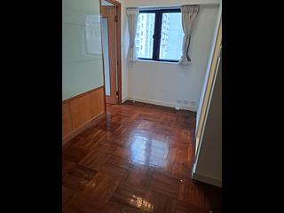 Sai Ying Pun - Fung King Court 04
