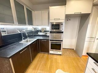 Mid Levels Central - Kam Yuen Mansion 06