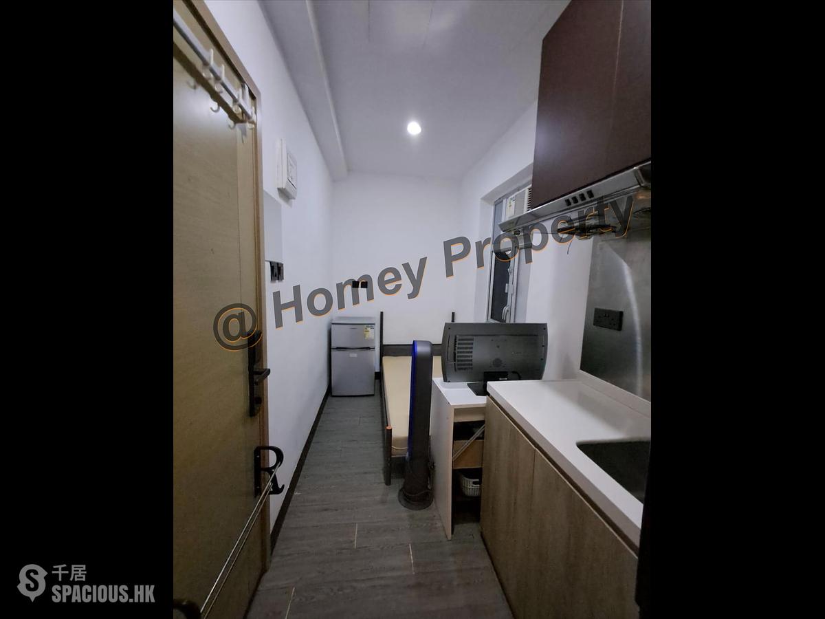 Sai Ying Pun - 33-33A, Pok Fu Lam Road 01