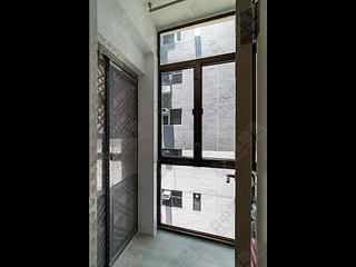 Mid Levels West - Chong Yuen 13