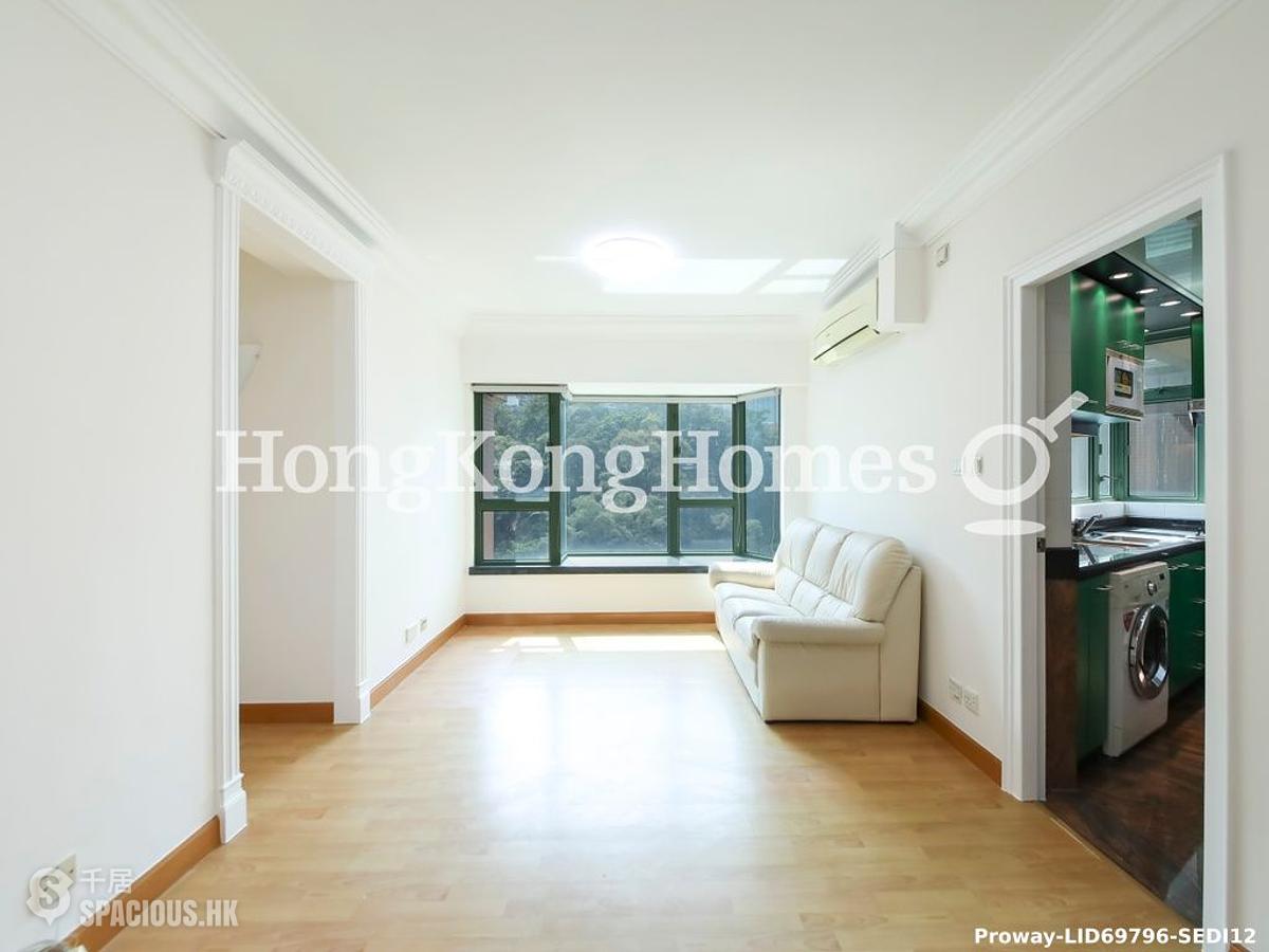 Wan Chai - Royal Court 01