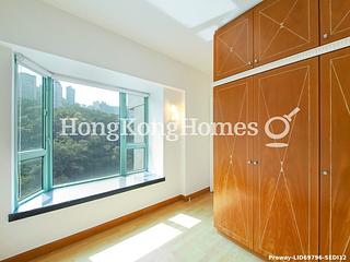 Wan Chai - Royal Court 05