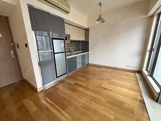 Sai Ying Pun - Island Crest Block 1 04