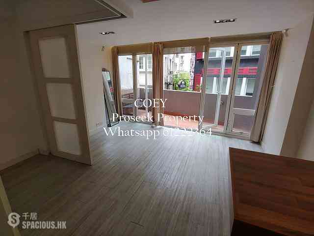 Soho - 27, Elgin Street 01